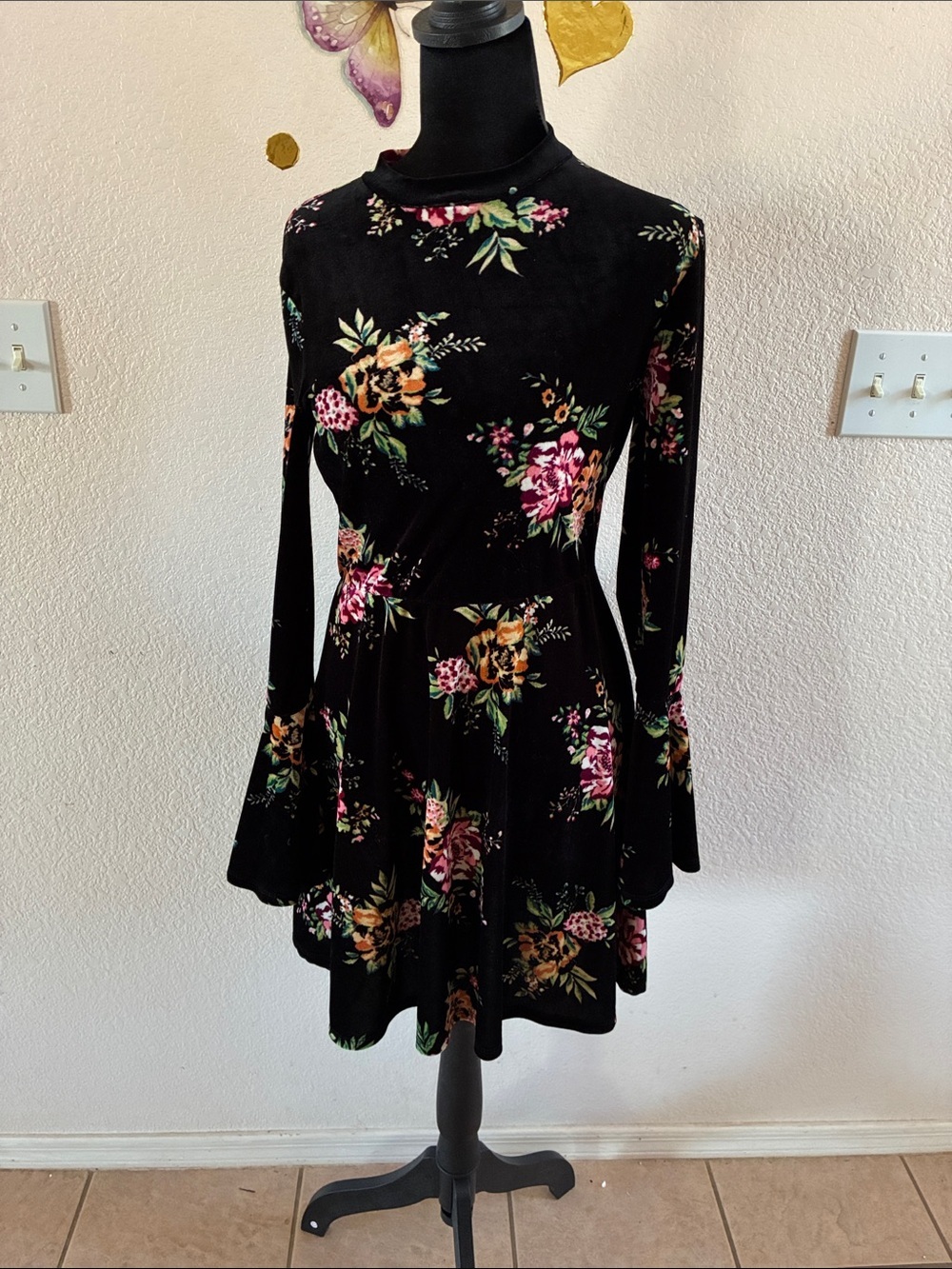 AS U WISH Velvet Floral Dress – XS